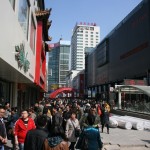 volle Einkaufsstraße in Shenyang