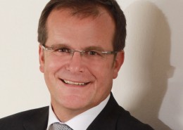 Das Bild zeigt ein Foto von Joachim Kraus Kraus Finanz